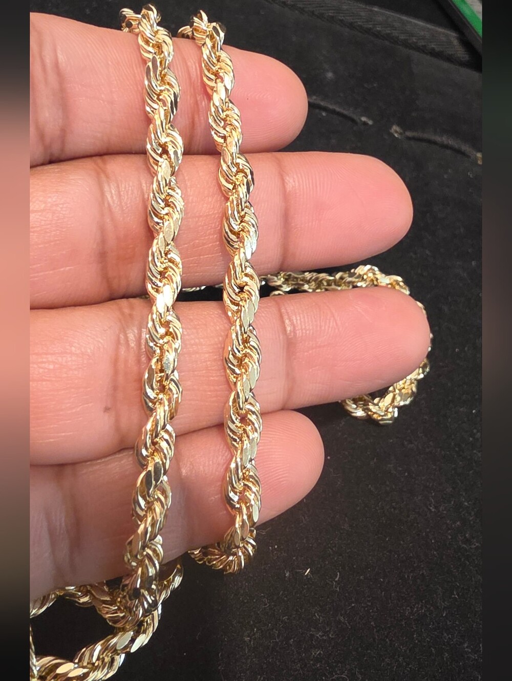 10kt Gold Rope Chain - Picture 6 of 9